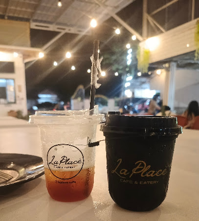 La Place Cafe & Eatery